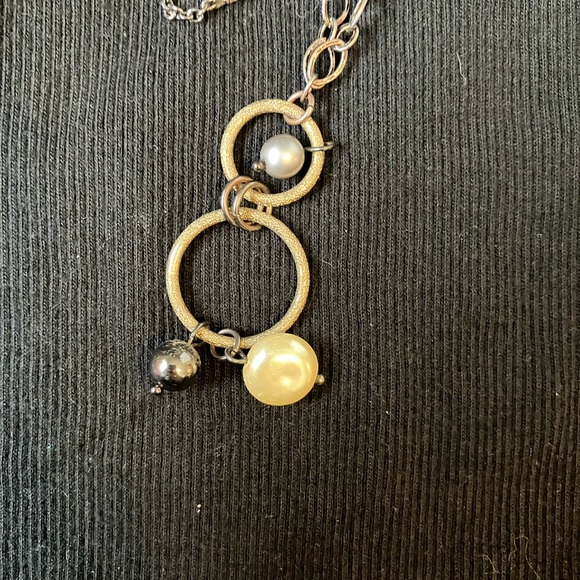 Lia sophia Long Pendant Necklace Three pearls on two Hoops - Picture 4 of 4